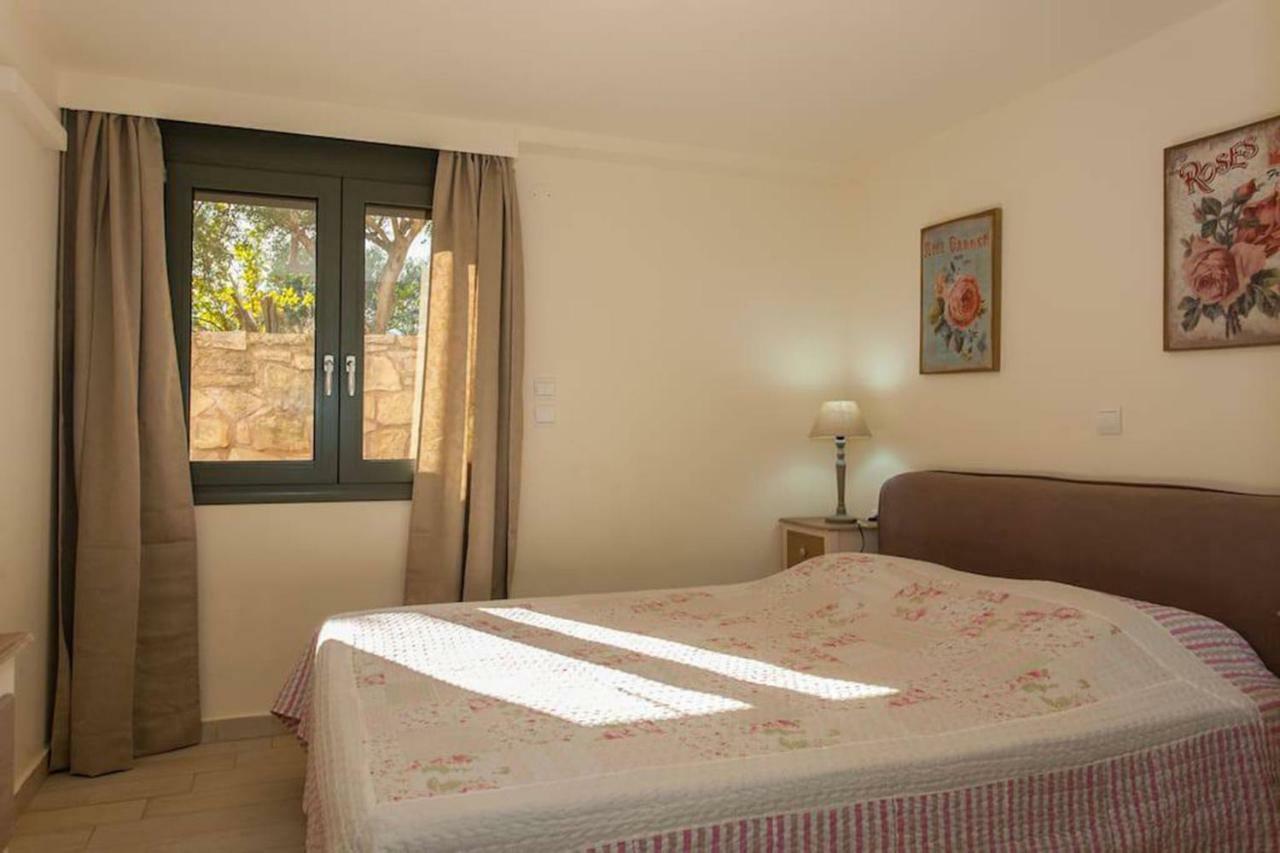 Olive Tree Farm 200m From The Episkopi-Chania